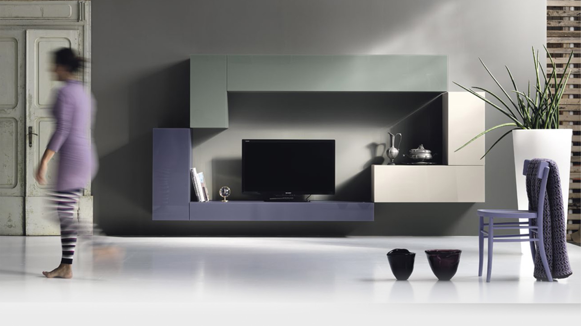Modes dzīvojamās istabas dizains, izmantojot modulāru sistēmu