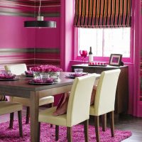 koridor dalaman indah dalam gambar warna fuchsia