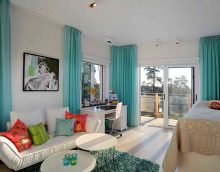 světlý design ložnice v tyrkysovém barevném obrázku