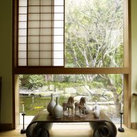 Poza interioara de stil japonez strălucitor