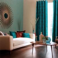 design luminoso della camera da letto in un'immagine a colori turchese