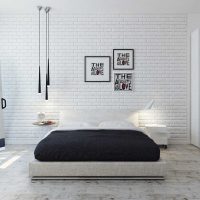 dinding putih dalam hiasan ruang tamu dalam gaya gambar Scandinavia