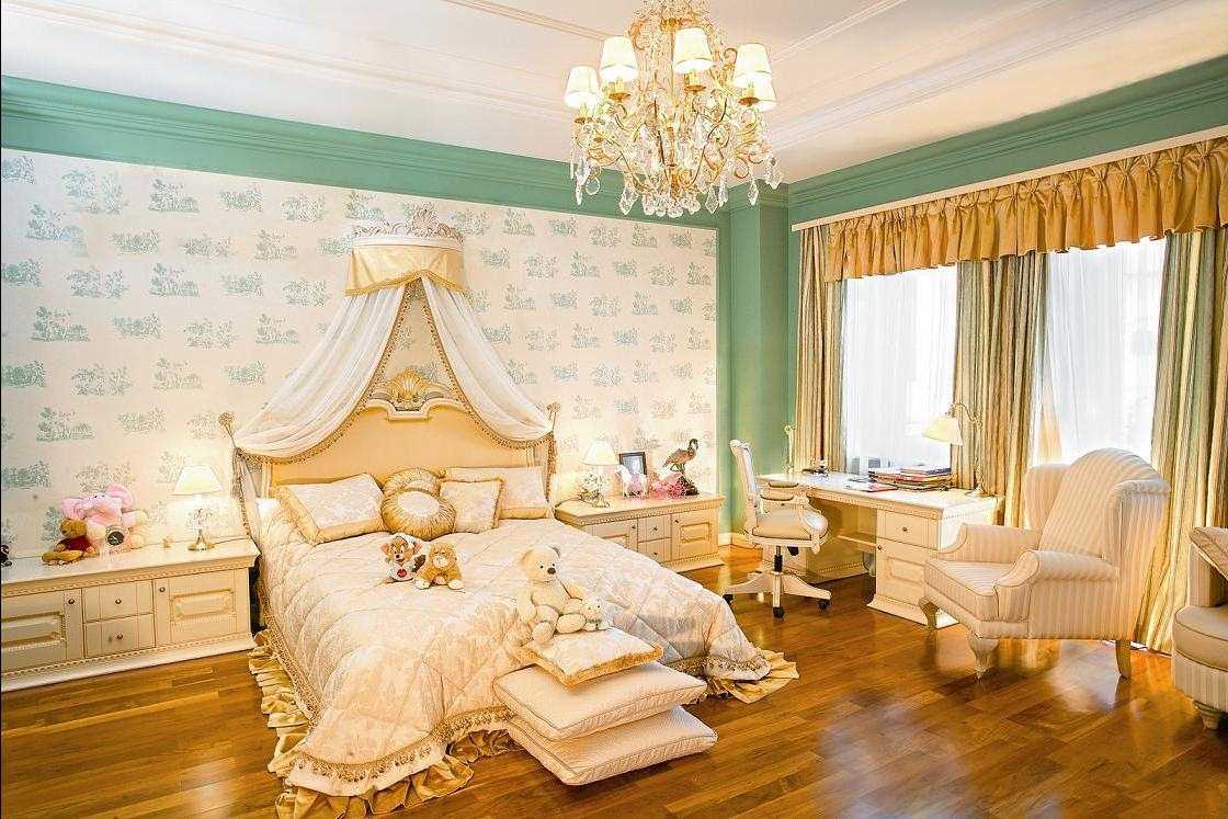 красива стая в стил империя