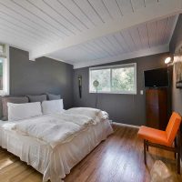 poze de design luminoase dormitor suedez