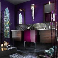 šviesus virtuvės stilius purpurinėje nuotraukoje