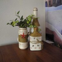 ideja originalnog ukrašavanja staklenih boca s fotografijom od vrpce