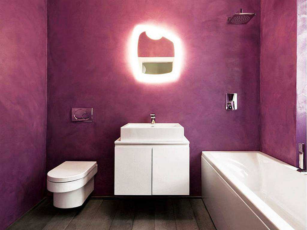 myšlenka krásné dekorativní omítky v designu koupelny