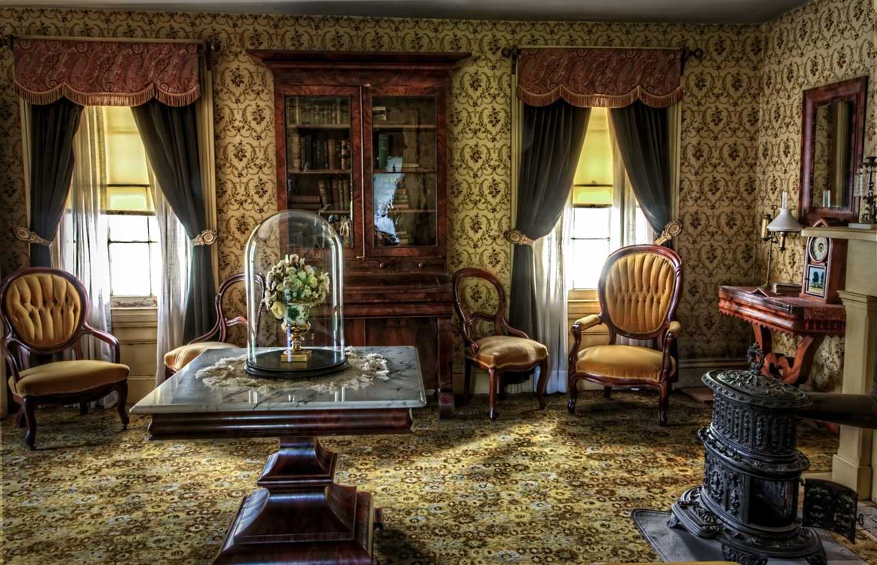 Ryškus Viktorijos laikų stiliaus buto dekoras