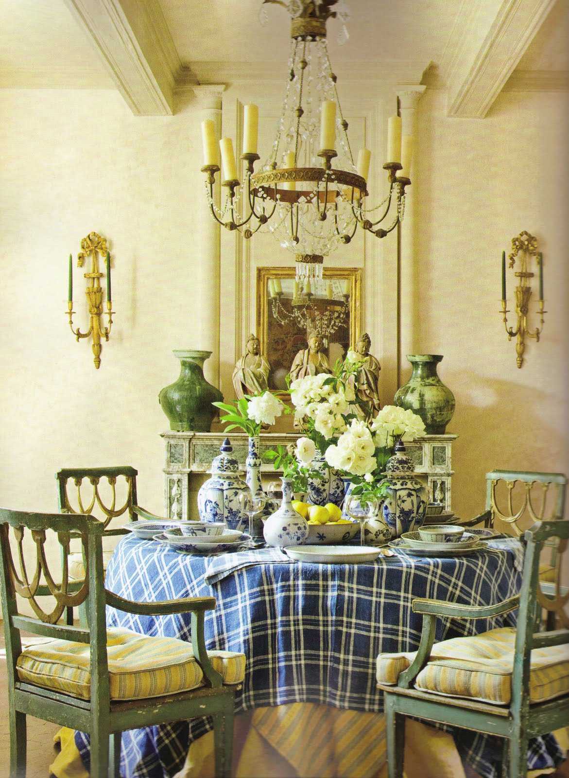 skaists Provences stila dzīvokļa interjers