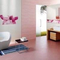 gaiši rozā kombinācija virtuves interjerā ar citu krāsu attēlu