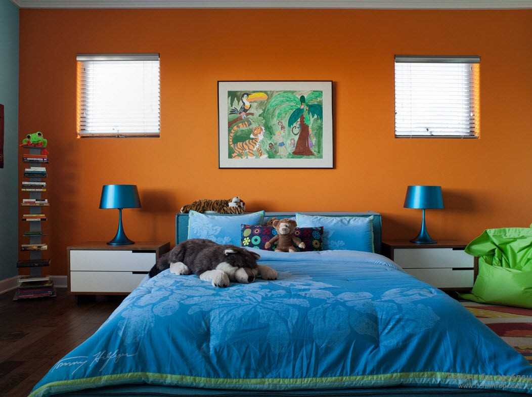 комбинация от светло оранжево в домашен декор с други цветове