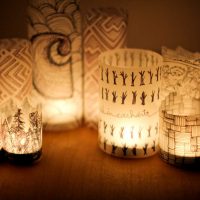 licht decoratie lampenkap met geïmproviseerde materialen foto