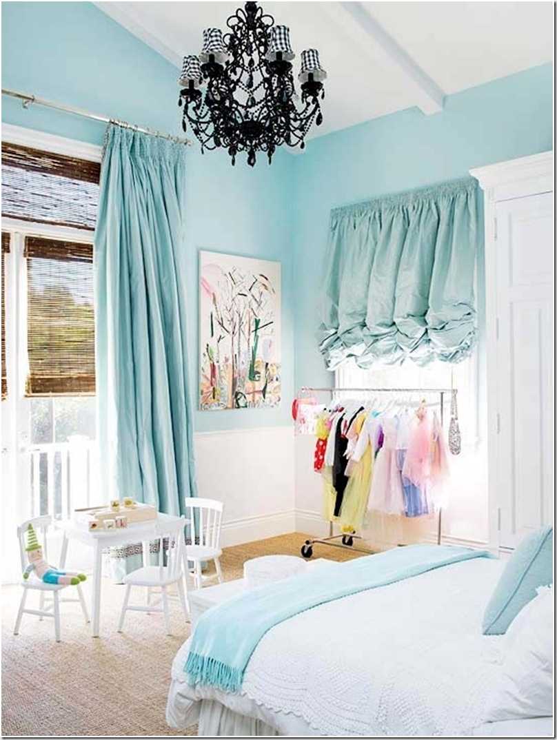 oriģināls guļamistabas stils zilā krāsā
