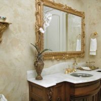ideea tencuielii decorative originale în decorul imaginii din baie