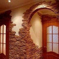 myšlenka jasného dekorativního kamene v designu foto místnosti