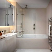 versi bilik mandi moden dengan reka bentuk 2.5 sq.m foto