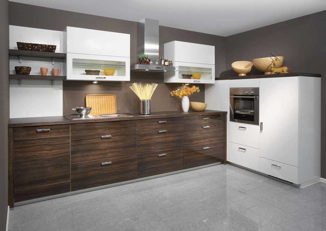 šviesiai rudos spalvos derinys virtuvės stiliaus