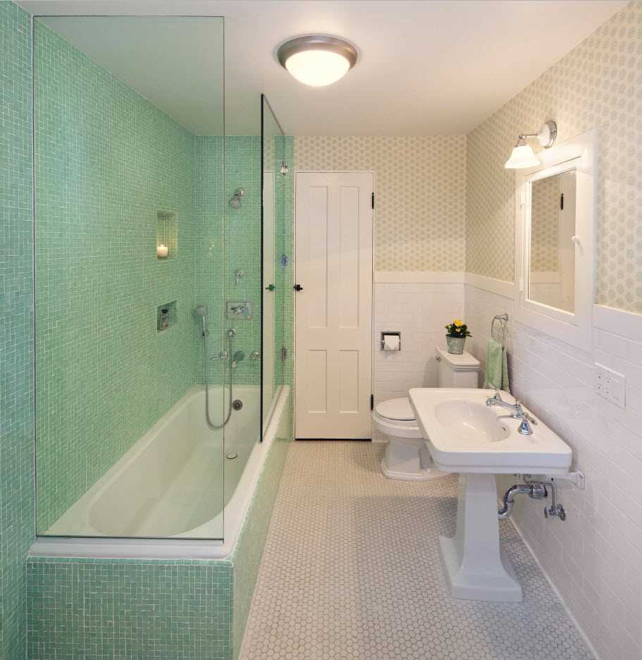 2017 m. Ryškus vonios kambario dizaino variantas