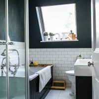 modernaus vonios kambario dizaino idėja - 2,5 kv.m nuotrauka