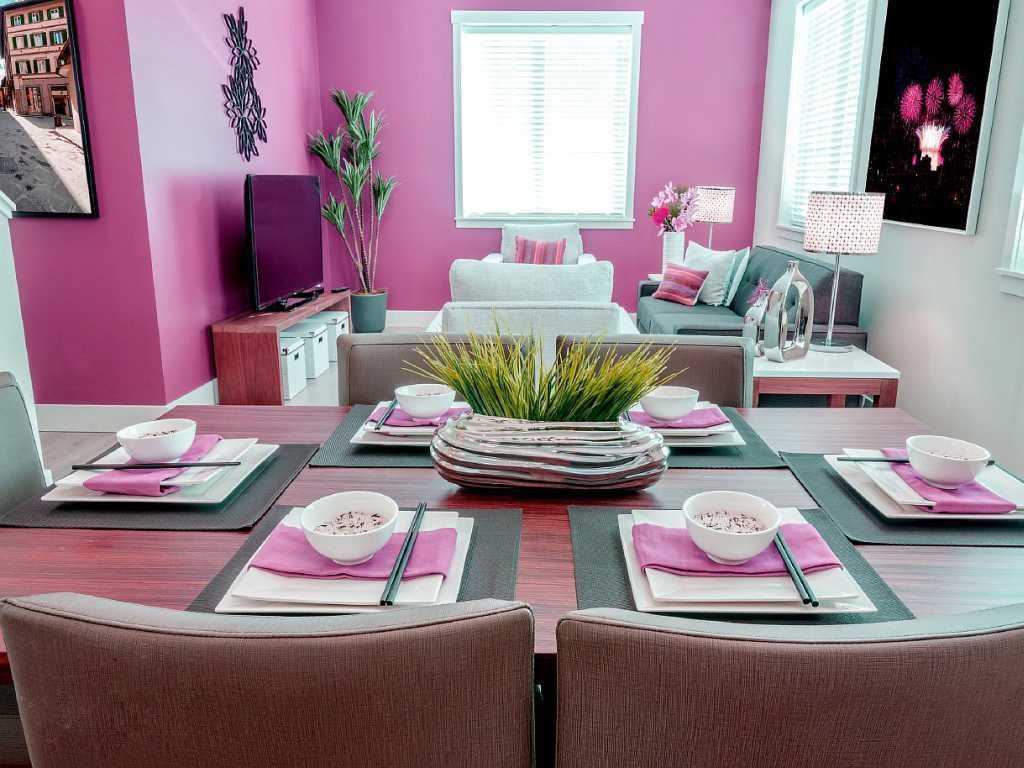 idea menggunakan merah jambu di hiasan apartmen yang luar biasa