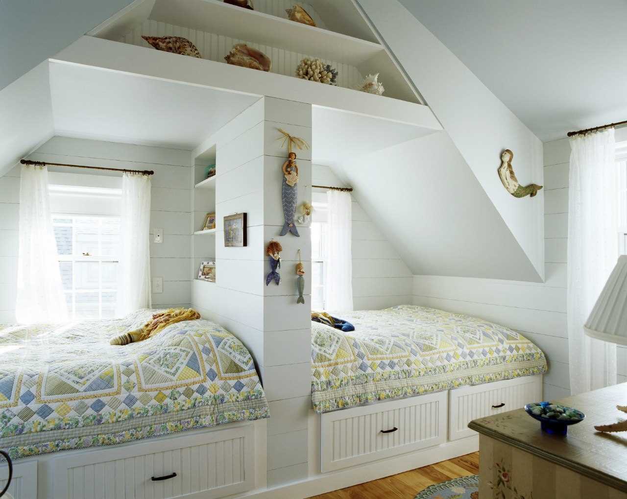 the idea of ​​a bright nursery interior for two girls