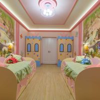 két gyermekes szobájának szokatlan belső verziója fotó