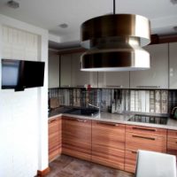 skaista virtuves dizaina piemērs - 8 kv.m foto