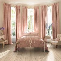 ideja o korištenju ružičaste boje u fotografiji prekrasnog stana