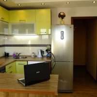 opcija kuhinje u svijetlom stilu slika 8 m²