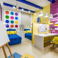 šviesaus dizaino dviejų kambarių vaikų kambario nuotraukos versija