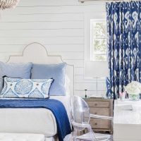 pilihan untuk menggunakan warna biru yang luar biasa dalam reka bentuk foto pangsapuri