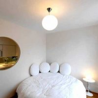 gražaus 18 kv.m miegamojo dekoro idėja. nuotrauka