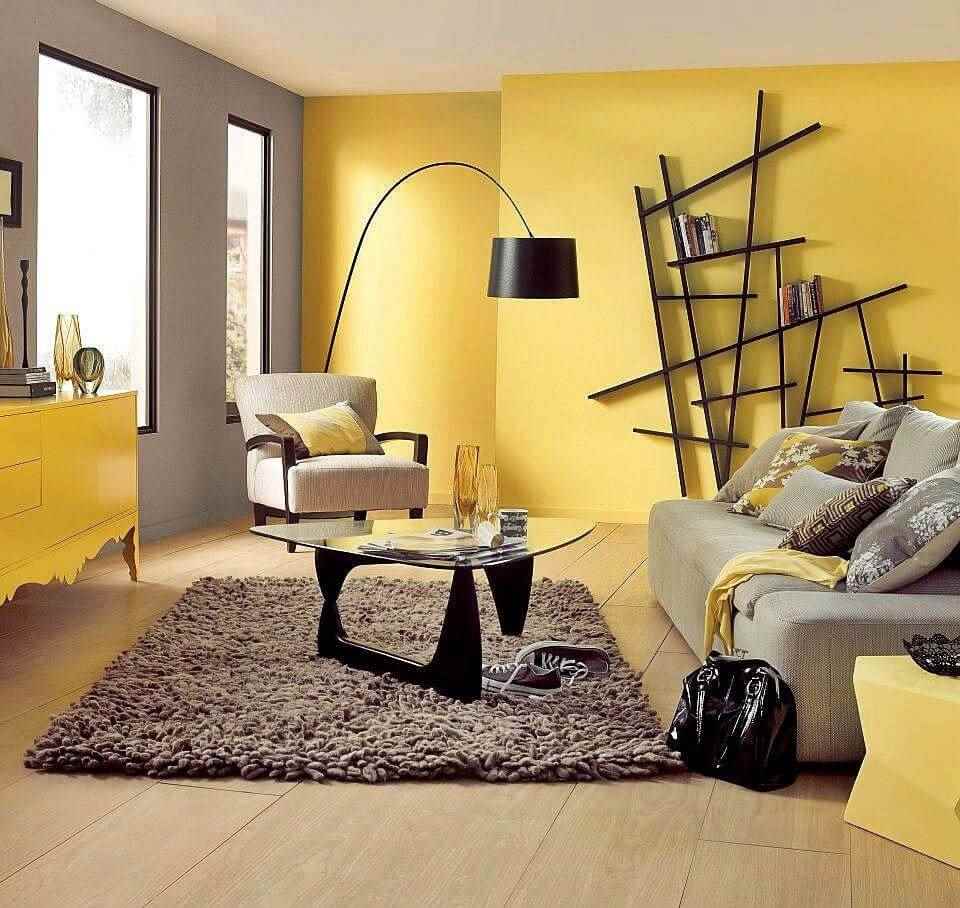een voorbeeld van het gebruik van ongewoon geel in de inrichting van een appartement