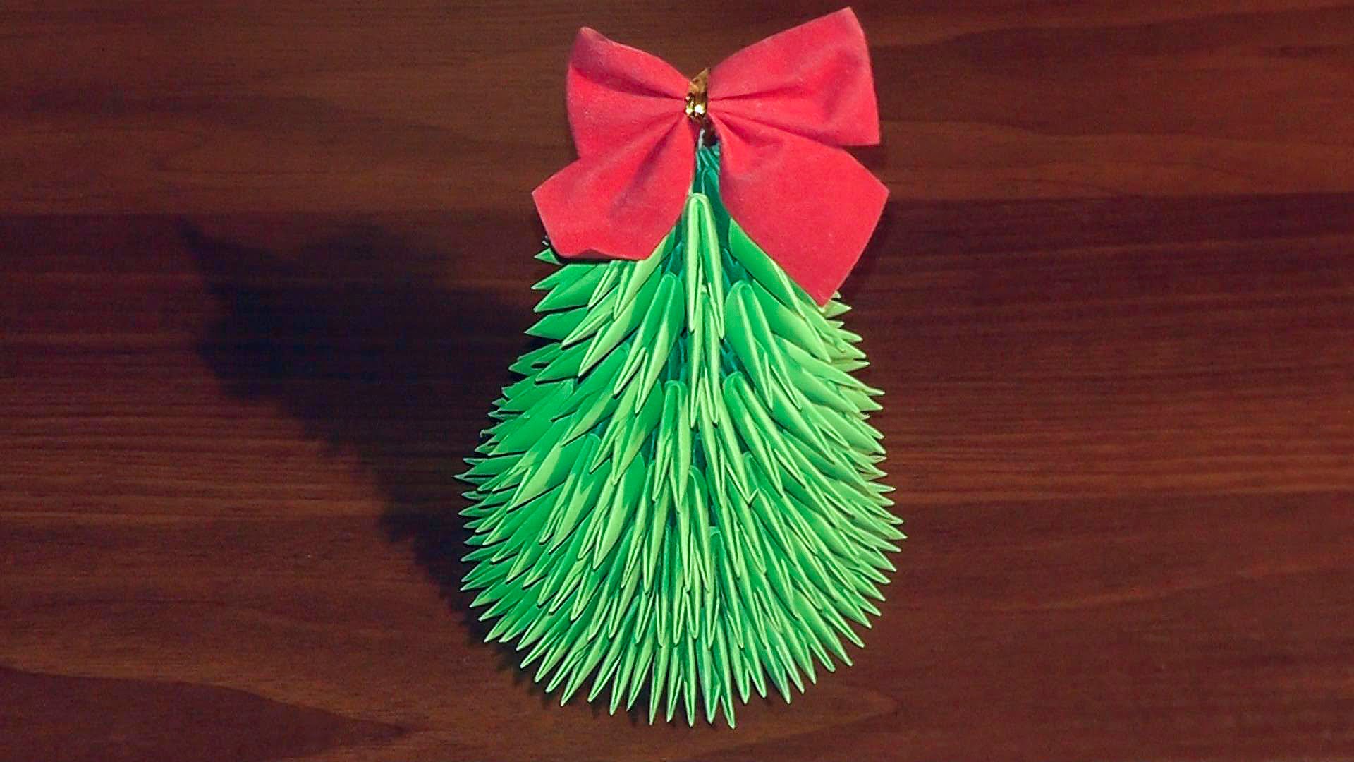 opțiune de a crea un copac ușor de Crăciun din hârtie singur
