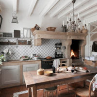 stylový interiér kuchyně provence
