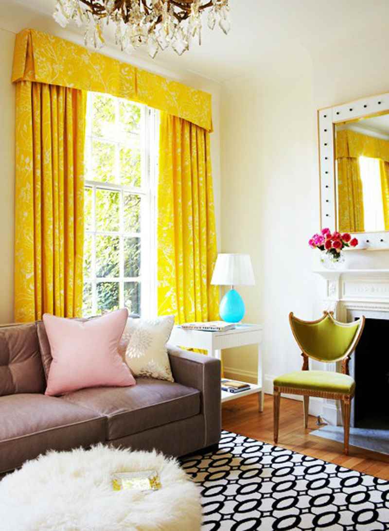 neparastas dzeltenās krāsas izmantošanas piemērs istabas dizainā