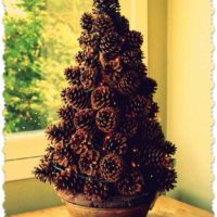 Példa egy könnyű karácsonyfa létrehozására a papírból - fotó