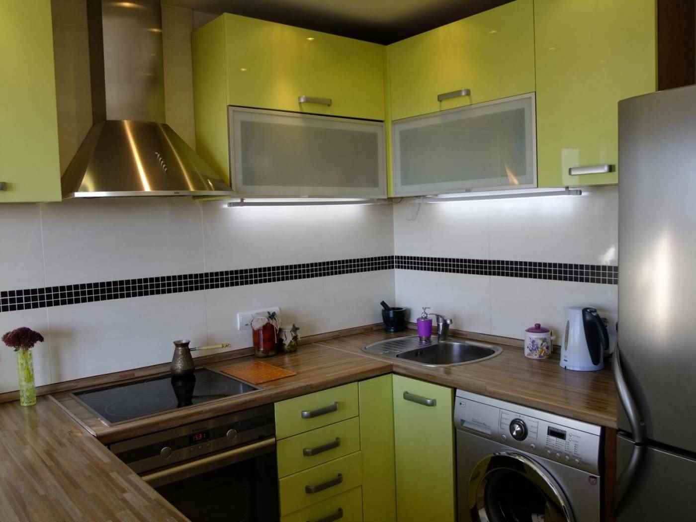 varianta krásné kuchyňské výzdoby 12 m2