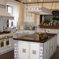 Provanso stiliaus virtuvės nuotrauka