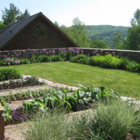 градина с легла при проектирането на идеи за вилата