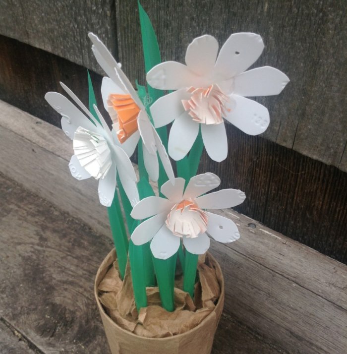 الزهور البلاستيكية DIY