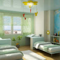 Interior elegant al unei camere pentru copii, în culori strălucitoare