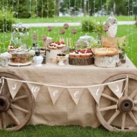 Decorarea rustică a mesei de nuntă