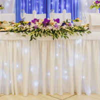 Romantične lampice za svadbeni stol