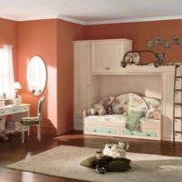 Contoh gabungan warna peach yang luar biasa dalam hiasan gambar apartmen