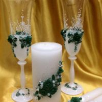 het idee van een heldere decoratie van het decor van bruiloft glazen foto
