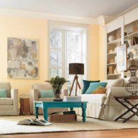 skaista persiku krāsas apvienojuma variants dzīvokļa foto noformējumā