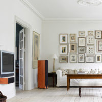 Výzdoba nástěnných maleb v obývacím pokoji
