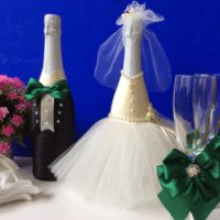 Bir düğün için DIY şişe dekorasyon