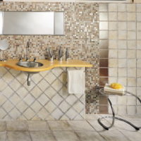 Mozaika hnědých tónů v designu koupelny